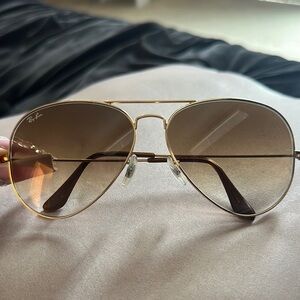 Ray-Ban Gold Aviator Sunglasses